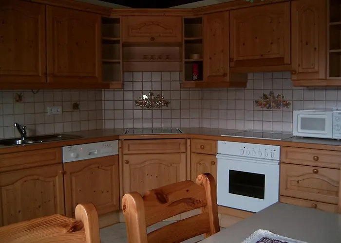 Lanzl بيت للعطل *